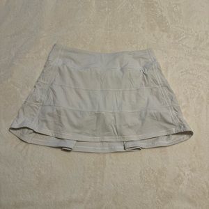 Lululemon pace rival skirt